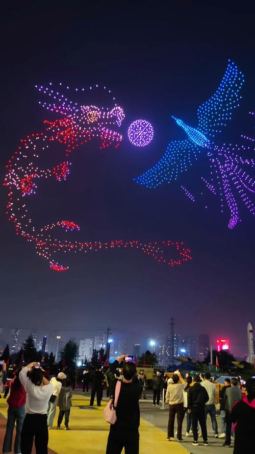 英特尔无人机表演灯光秀，如何点亮夜空？-图1