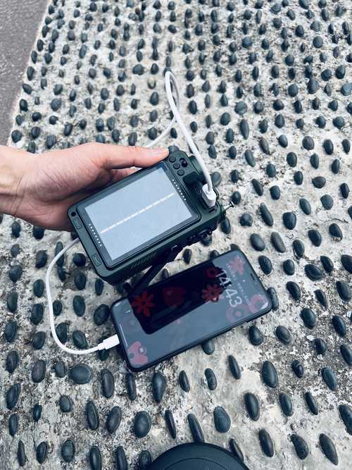 parrot无人机充电闪红灯怎么办？-图1