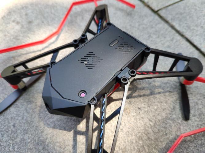 无人机摔了亮红灯，咋修？-图3