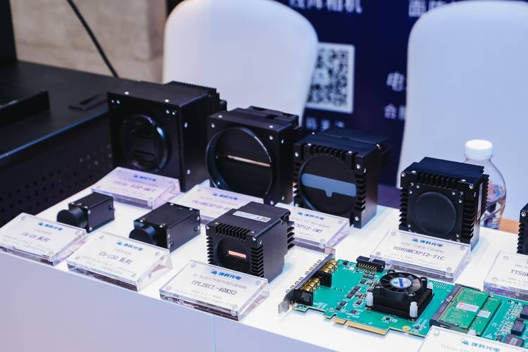 Retina Display技术如何实现超高清显示？-图1