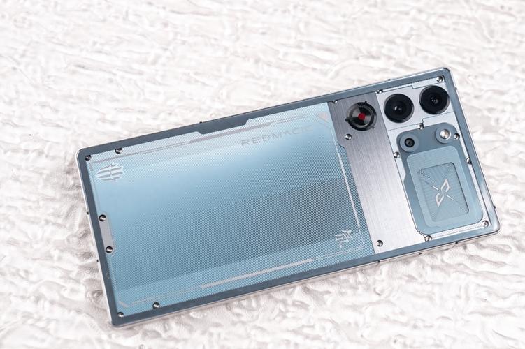 Android 2025技术将如何革新移动生态？-图3