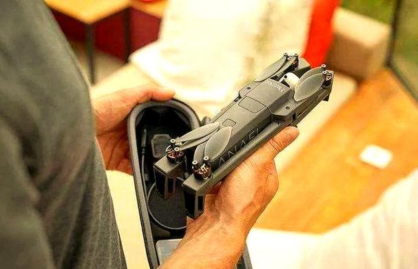 法国Parrot无人机进水后还能用吗？-图3