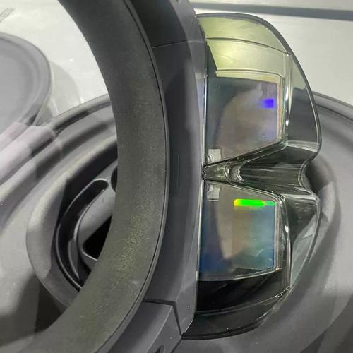 Hololens技术将如何改变我们的未来交互方式?-图2 Hololens技术将如何改变我们的未来交互方式?-图2