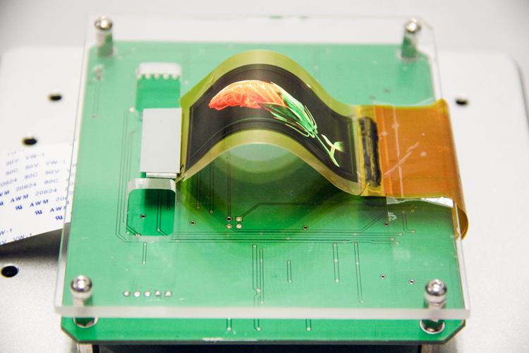 TFT-LCD玻璃薄板成型技术如何突破精度与效率瓶颈?-图3 TFT-LCD玻璃薄板成型技术如何突破精度与效率瓶颈?-图3