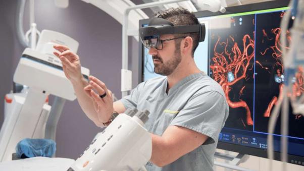 Hololens技术实际应用效果如何?-图1 Hololens技术实际应用效果如何?-图1