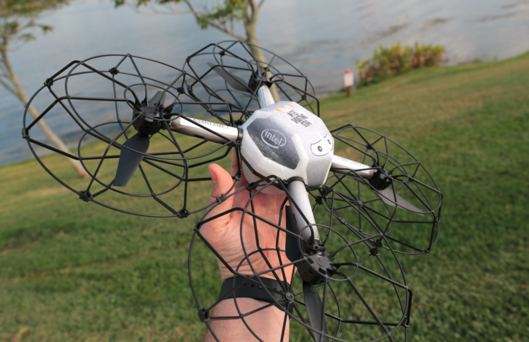 Lady Gaga无人机秀如何颠覆传统舞台?-图2 Lady Gaga无人机秀如何颠覆传统舞台?-图2