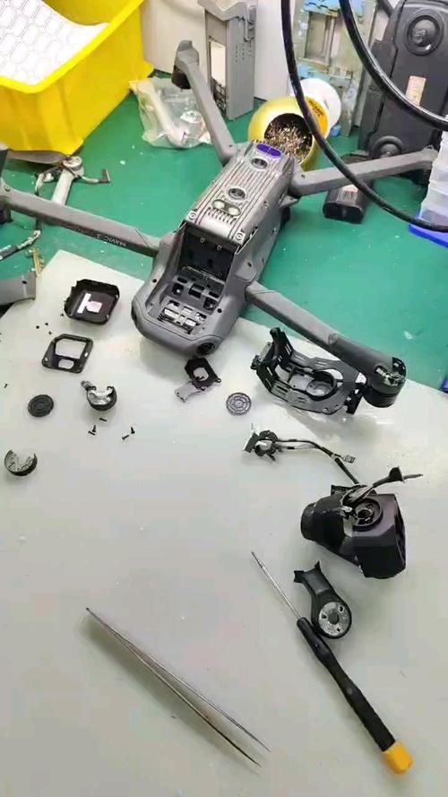 大疆无人机哈苏相机如何更换?-图1 大疆无人机哈苏相机如何更换?-图1