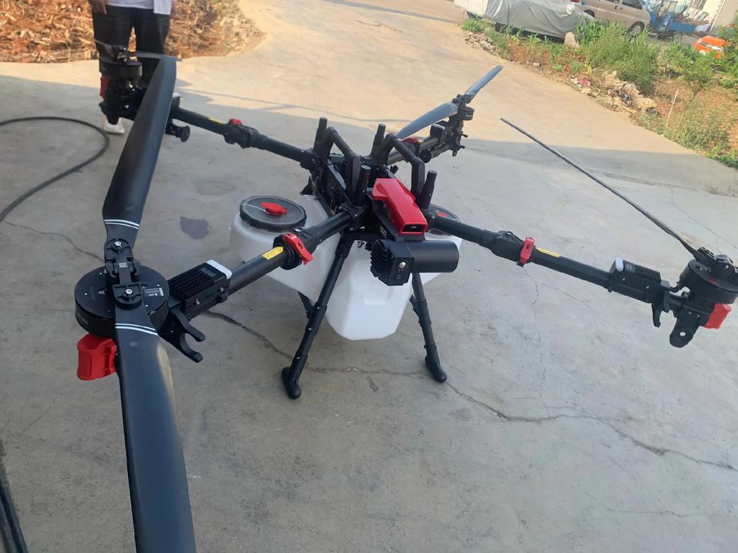 农业植保无人机飞手工资究竟几何?-图1 农业植保无人机飞手工资究竟几何?-图1