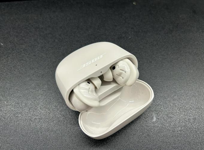 Bose主动降噪与音量,如何平衡降噪效果与听感舒适度?-图1 Bose主动降噪与音量,如何平衡降噪效果与听感舒适度?-图1