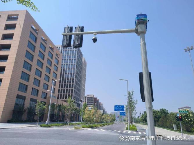 无人机闪绿灯是在拍照吗?-图3 无人机闪绿灯是在拍照吗?-图3