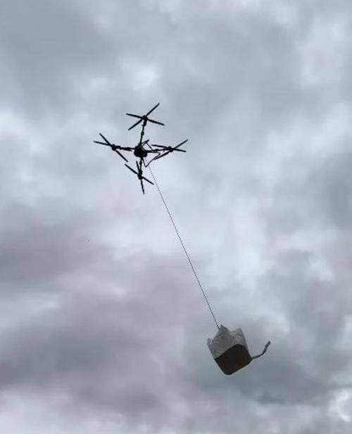 深圳宝安机场事故无人机-图3 深圳宝安机场事故无人机-图3