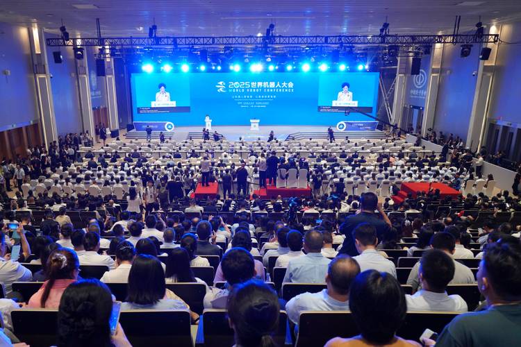 IBM 2025技术峰会将聚焦哪些前沿技术？-图2