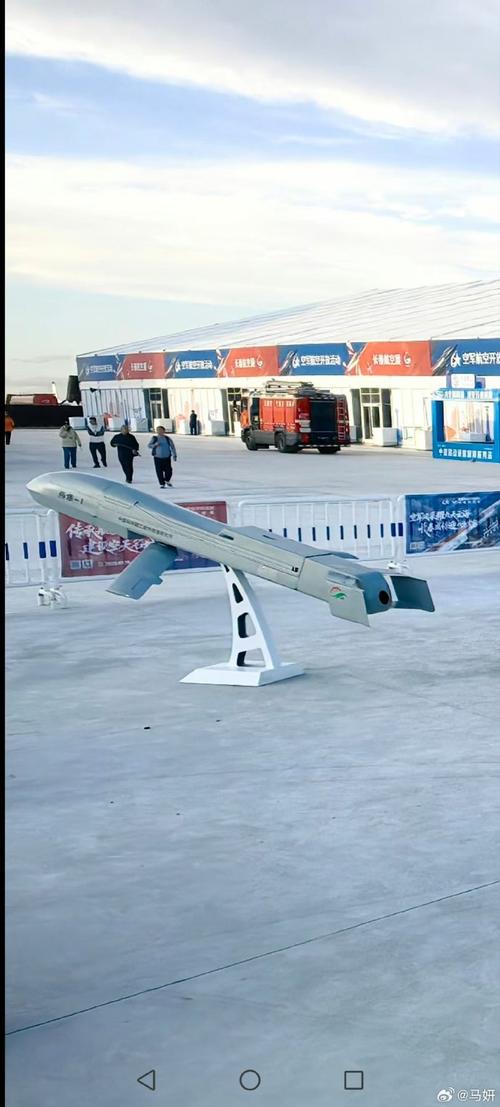 无人机挂载导弹，翅膀多长才够用？-图1