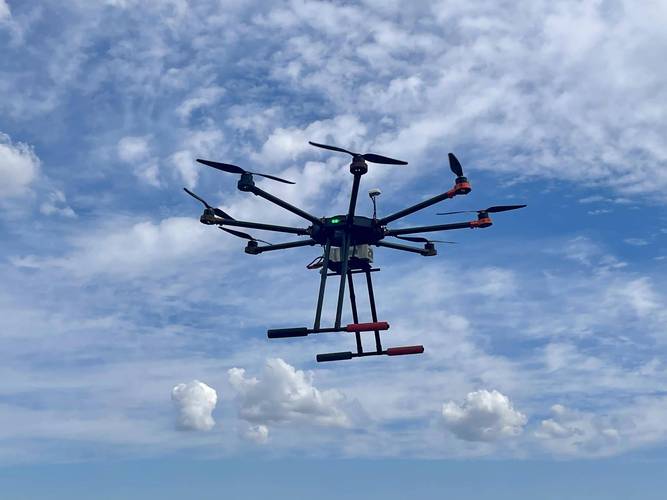 300无人机最高能飞多高？-图1