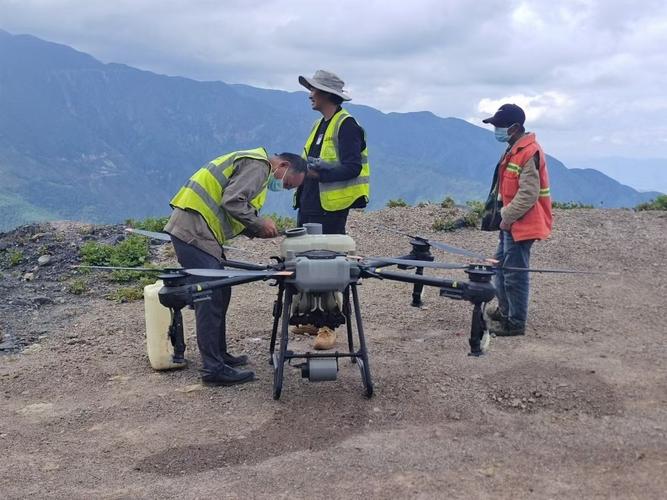 无人机如何精准探伤风机叶片？-图1