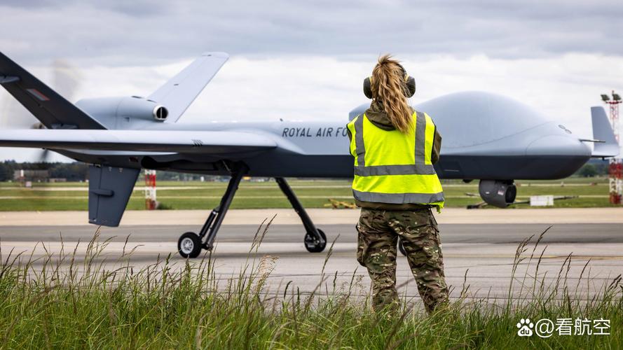 英国机场附近为何频现无人机？-图2