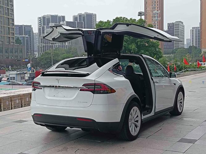 特斯拉购车送无人机？礼品价值如何？-图3