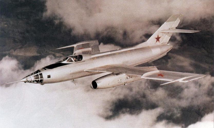 苏联雅克-61无人机有何特殊用途？-图2