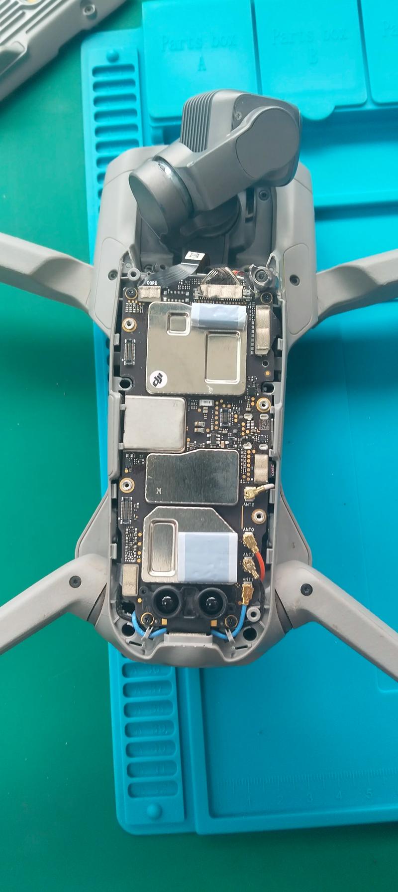 breeze无人机拆解有何亮点?-图1 breeze无人机拆解有何亮点?-图1