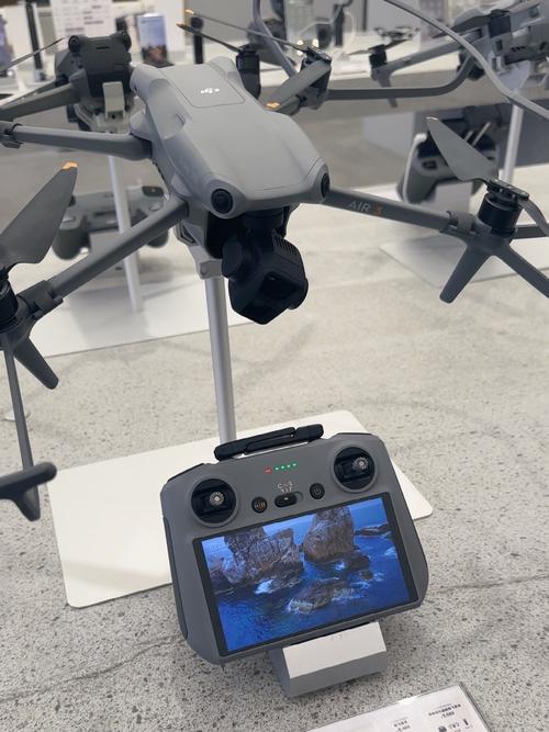 大疆3无人机电池能带上飞机吗？-图2