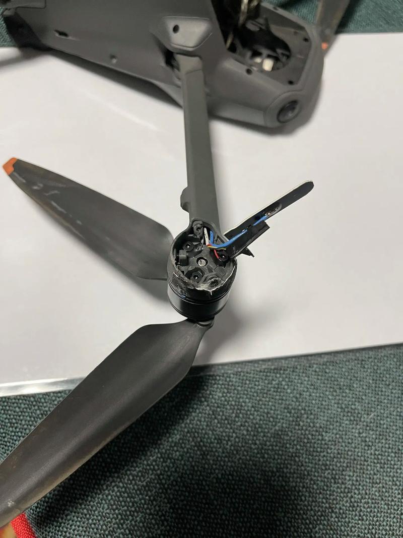 四旋翼无人机如何变身空投炸弹?-图2 四旋翼无人机如何变身空投炸弹?-图2