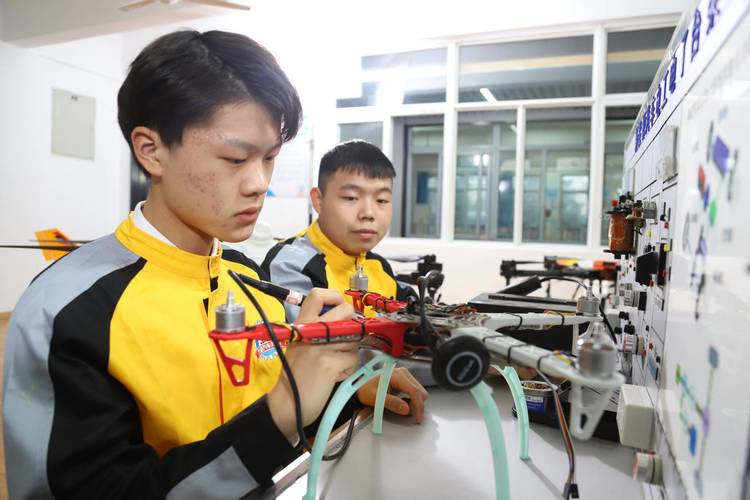 无人机专业学校有哪些？-图3