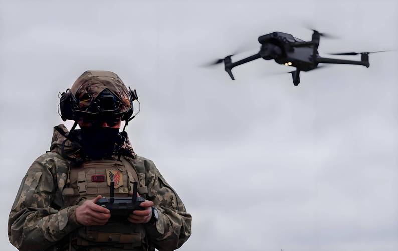 无人机为何擅闯军事基地飞行？-图2