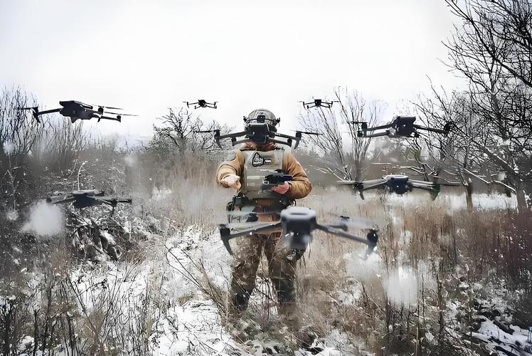 无人机为何擅闯军事基地飞行？-图3