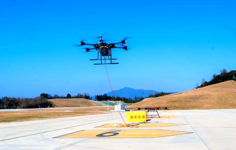 大型多旋翼植保无人机如何高效作业？-图1